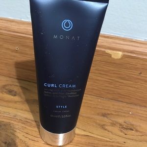 NEVER USED Monat curl cream !!